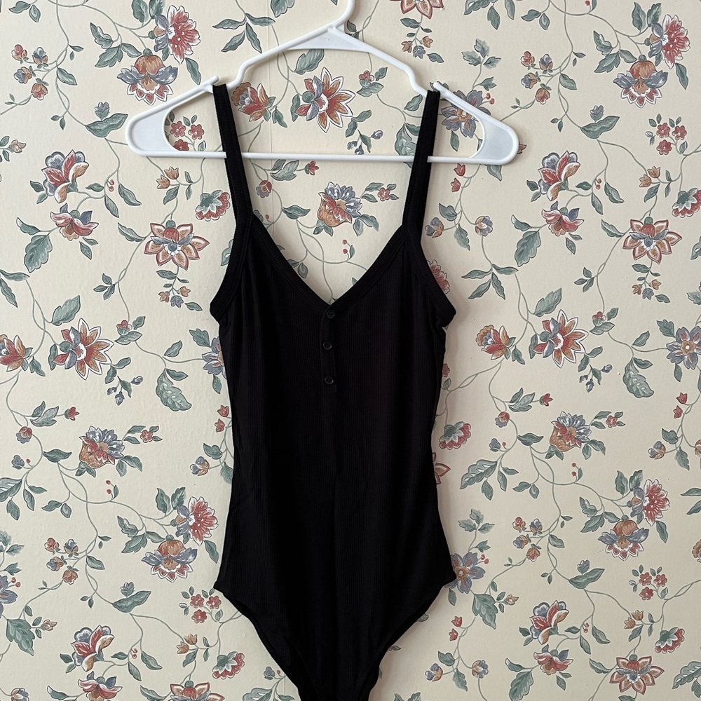Black Sleeveless Bodysuit